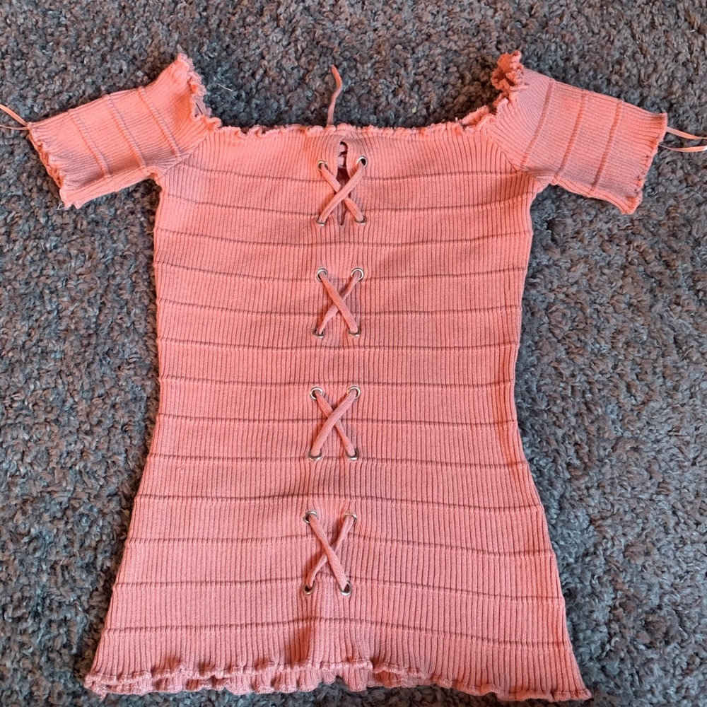 Cute pink top